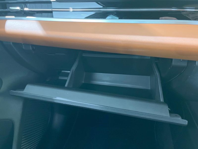 2022 Mitsubishi OUTLANDER PHEV 5LA-GN0W (UW-6aaa0858c603f)[26]