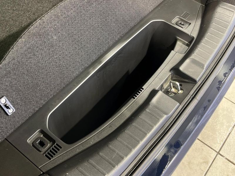 2018 Honda Fit Hybrid DAA-GP6 (UW-6aaa0860a04ed)[28]