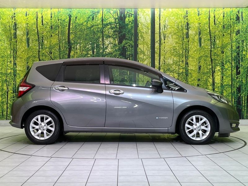 2018 Nissan Note DAA-HE12 (UW-6aaa088d5b4dc)[9]