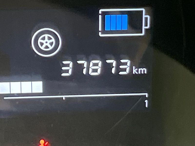 2018 Nissan Note DAA-HE12 (UW-6aaa088d5b4dc)[2]