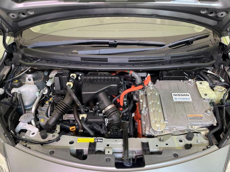 2018 Nissan Note DAA-HE12 (UW-6aaa088d5b4dc)[26]