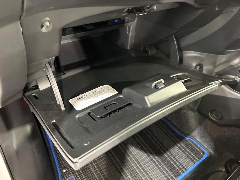 2018 Nissan Note DAA-HE12 (UW-6aaa088db2922)[24]
