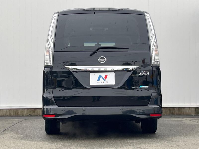 2015 Nissan Serena DAA-HFC26 (UW-6aaa08a042c1a)[10]