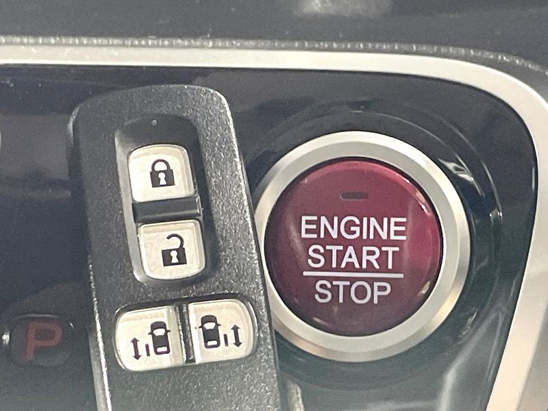 2016 Honda N-BOX CUSTOM DBA-JF1 (UW-6aaa08d24ecaa)[18]