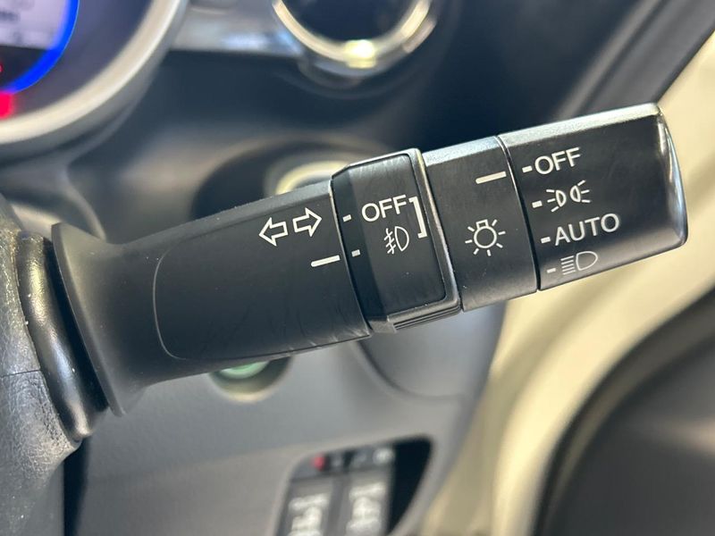 2017 Honda N-BOX CUSTOM DBA-JF1 (UW-6aaa08d359911)[7]