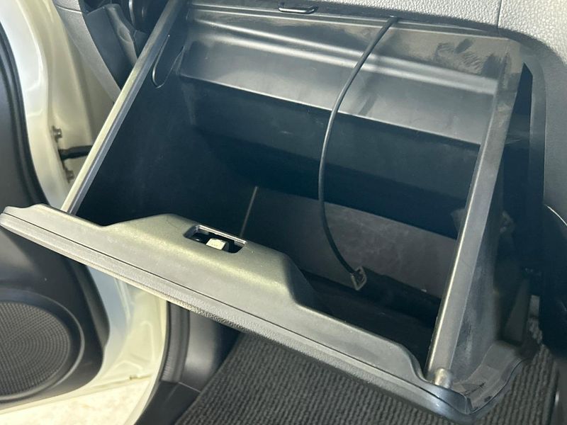 2017 Honda N-BOX CUSTOM DBA-JF1 (UW-6aaa08d359911)[13]