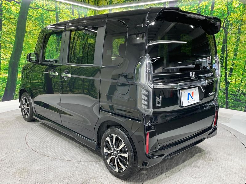 2018 Honda N-BOX CUSTOM DBA-JF3 (UW-6aaa08d88f8cf)[20]