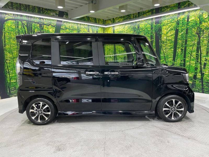 2018 Honda N-BOX CUSTOM DBA-JF3 (UW-6aaa08d88f8cf)[17]