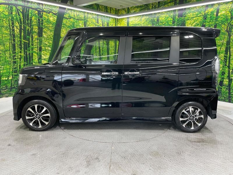 2018 Honda N-BOX CUSTOM DBA-JF3 (UW-6aaa08d88f8cf)[21]