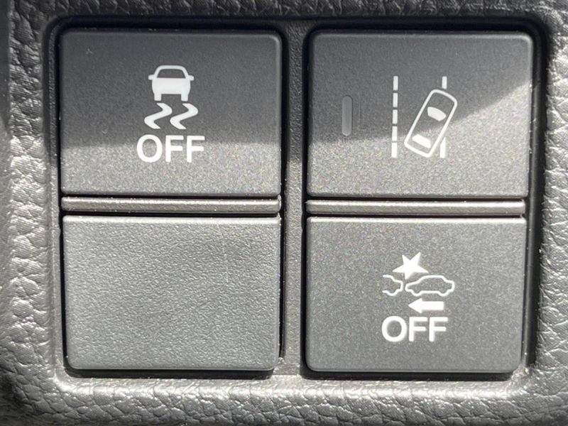 2018 Honda N-BOX CUSTOM DBA-JF3 (UW-6aaa08da44546)[25]