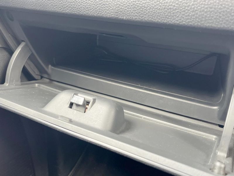 2018 Honda N-BOX CUSTOM DBA-JF3 (UW-6aaa08da44546)[22]