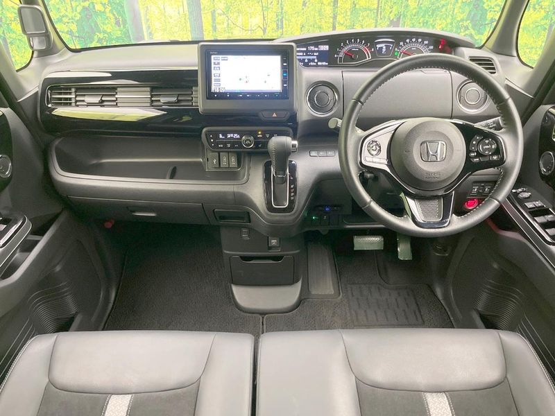 2021 Honda N-BOX CUSTOM 6BA-JF3 (UW-6aaa08e7b4c38)[26]