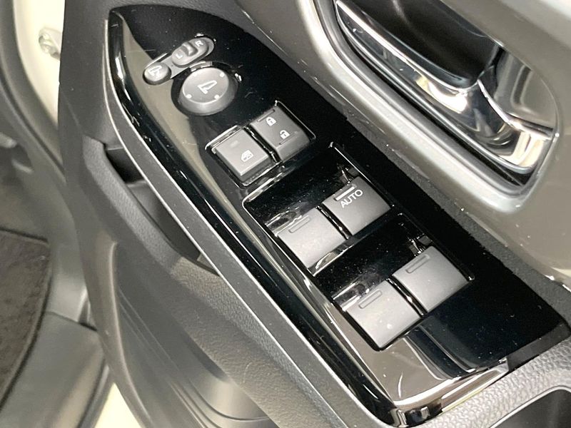 2022 Honda N-BOX CUSTOM 6BA-JF3 (UW-6aaa08f3ceb57)[27]