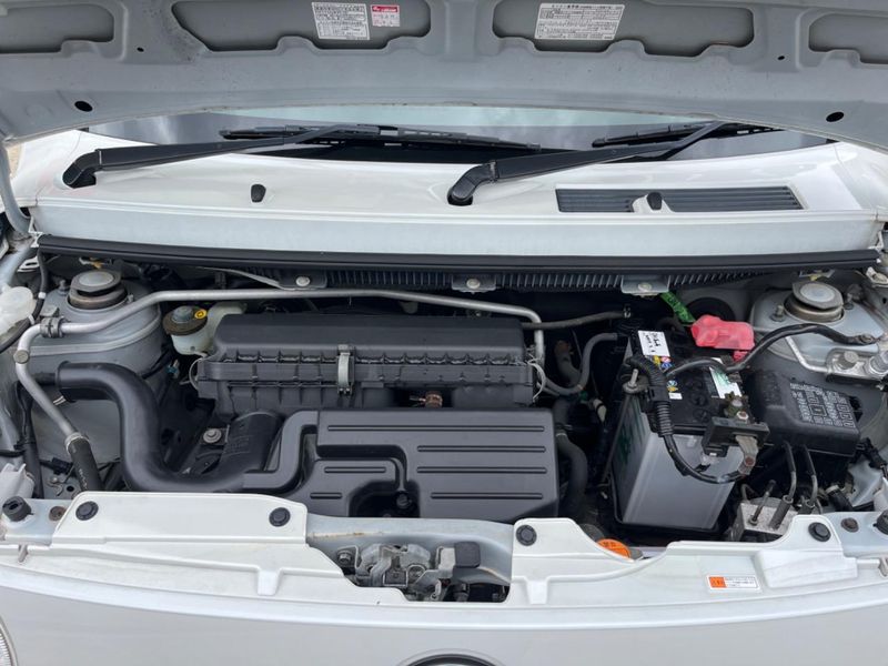 2009 Daihatsu Mira Cocoa DBA-L675S (UW-6aaa094f8d51a)[4]