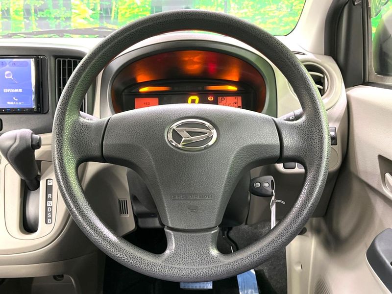 2016 Daihatsu Mira e:S DBA-LA300S (UW-6aaa09613e3cb)[26]
