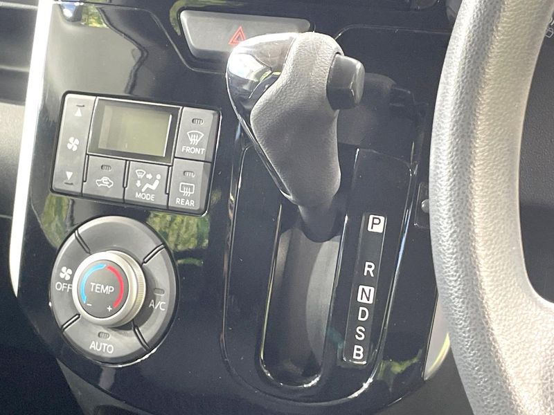 2014 Daihatsu Tanto DBA-LA600S (UW-6aaa096a33f01)[15]