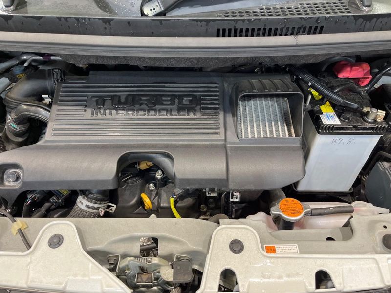 2017 Daihatsu Tanto DBA-LA600S (UW-6aaa096eb3db9)[4]