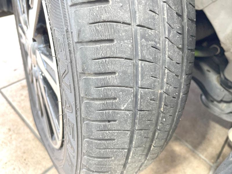2019 Toyota Pixis Mega DBA-LA700A (UW-6aaa09878f59b)[4]