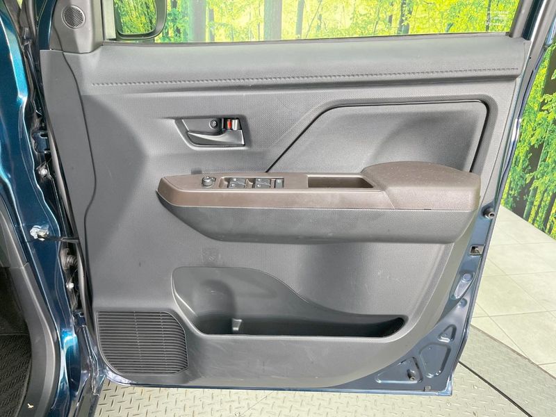 2020 Toyota Roomy DBA-M900A (UW-6aaa09abb8f7c)[28]