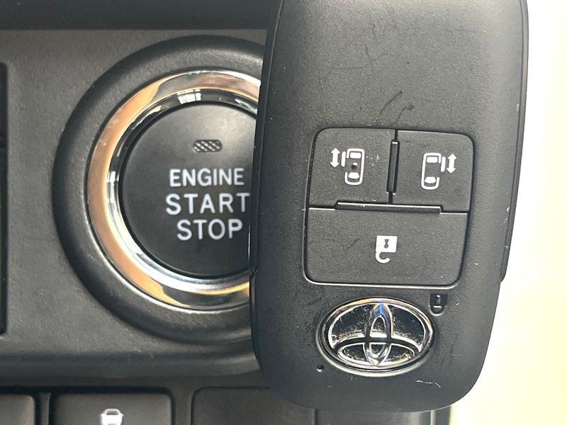 2021 Toyota Roomy 5BA-M900A (UW-6aaa09b02b6d6)[22]