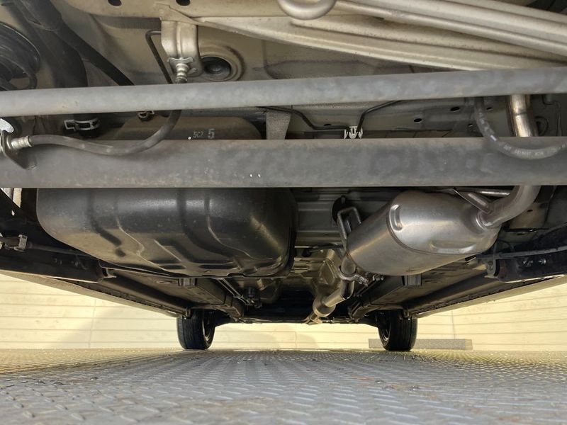 2015 Suzuki Wagon R Stingray DBA-MH34S (UW-6aaa09de946f1)[23]