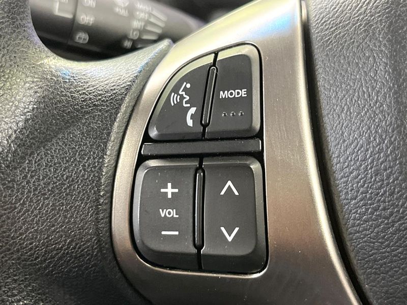 2017 Suzuki Spacia Custom Z DAA-MK42S (UW-6aaa09ea92eb4)[27]