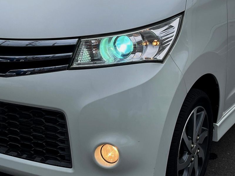 2011 Nissan Roox DBA-ML21S (UW-6aaa0a06929dd)[15]
