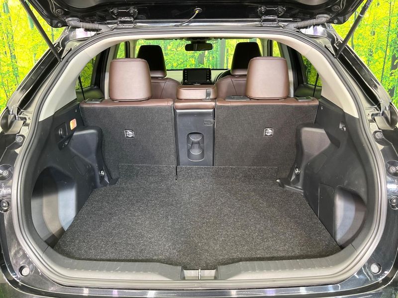 2021 Toyota Yaris Cross 5BA-MXPB10 (UW-6aaa0a449fb27)[20]