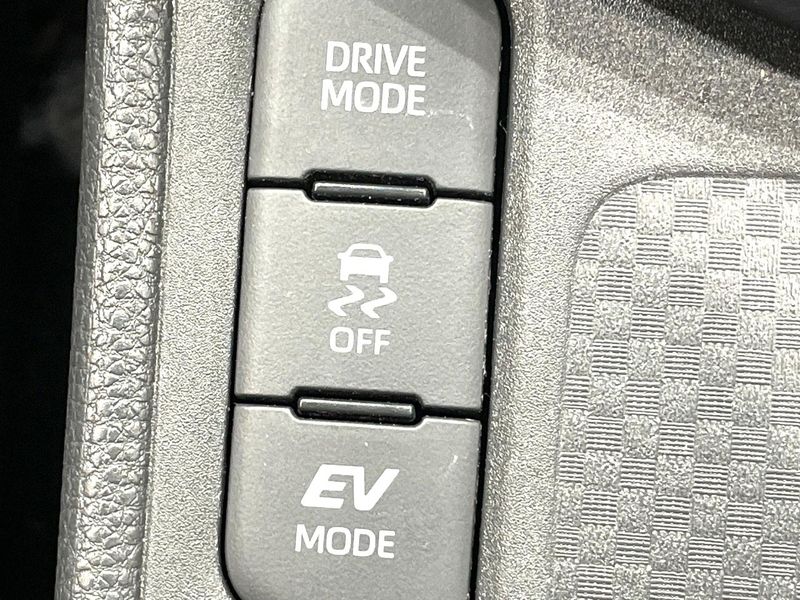 2021 Toyota Yaris Cross 6AA-MXPJ10 (UW-6aaa0a4abc6ff)[16]