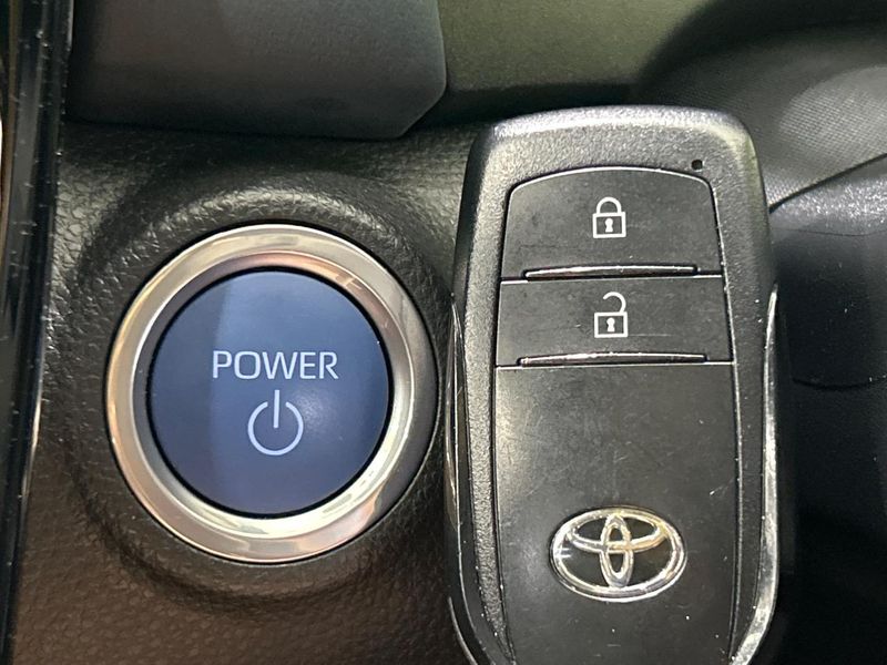 2023 Toyota Aqua 6AA-MXPK11 (UW-6aaa0a5b25bf0)[6]