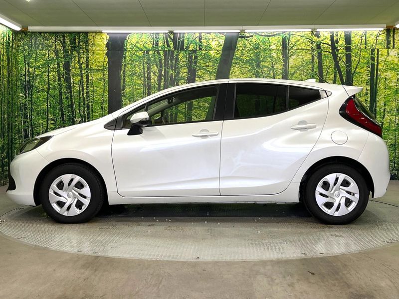 2023 Toyota Aqua 6AA-MXPK11 (UW-6aaa0a5c53f3a)[12]