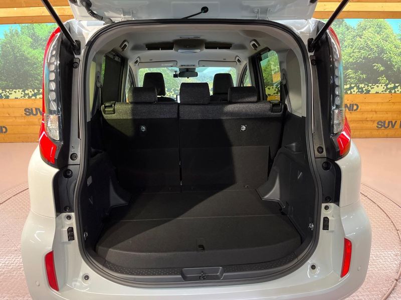2024 Toyota Sienta 6AA-MXPL10G (UW-6aaa0a654f0bb)[28]