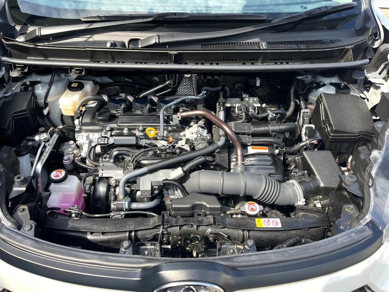 2025 Toyota Sienta 6AA-MXPL10G (UW-6aaa0a66b3bea)[4]