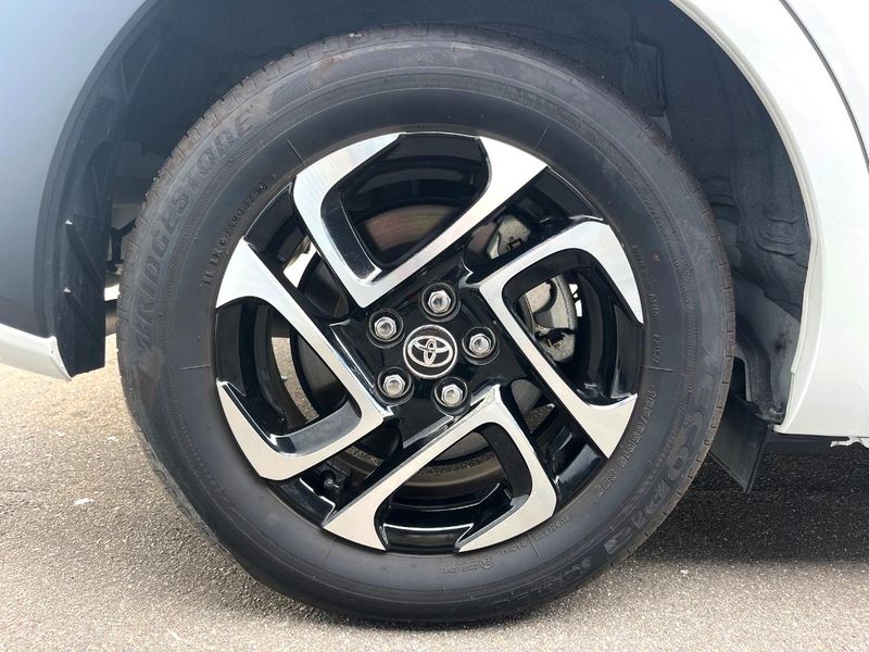 2025 Toyota Sienta 6AA-MXPL10G (UW-6aaa0a66b3bea)[7]