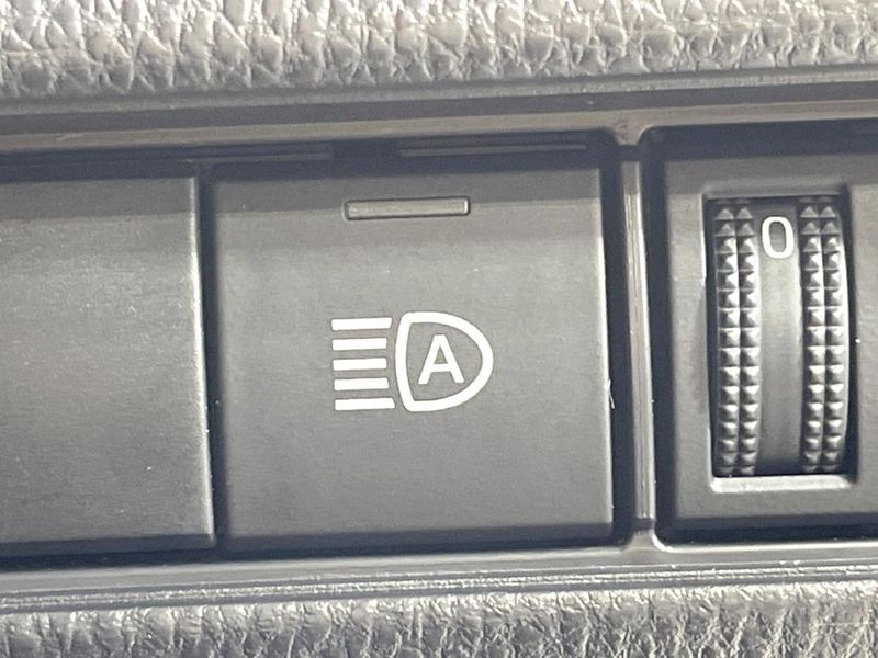 2023 Toyota Prius 6AA-MXWH60 (UW-6aaa0a7c764c0)[9]