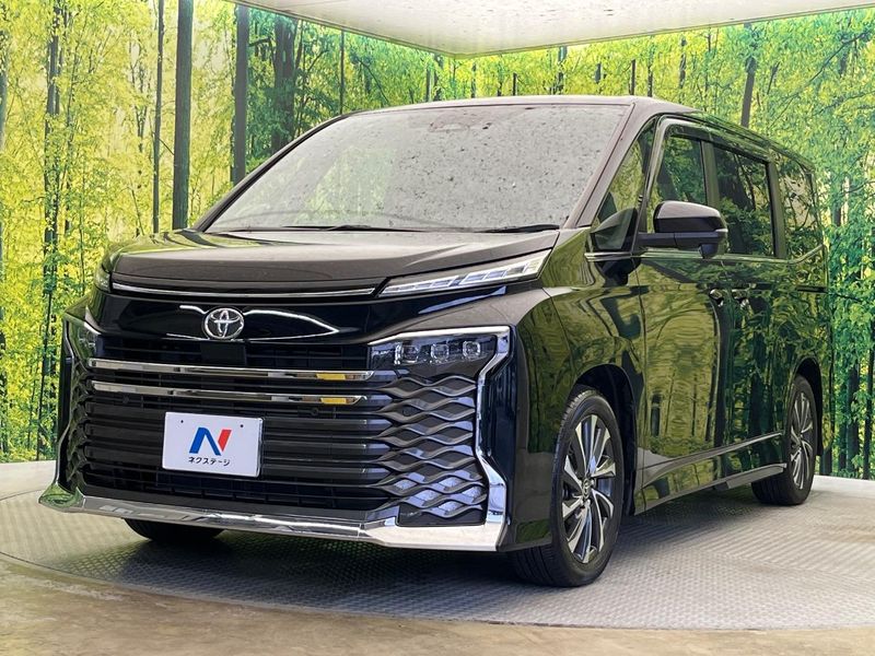 2023 Toyota Voxy 6BA-MZRA90W (UW-6aaa0a8e4d1a7)[15]