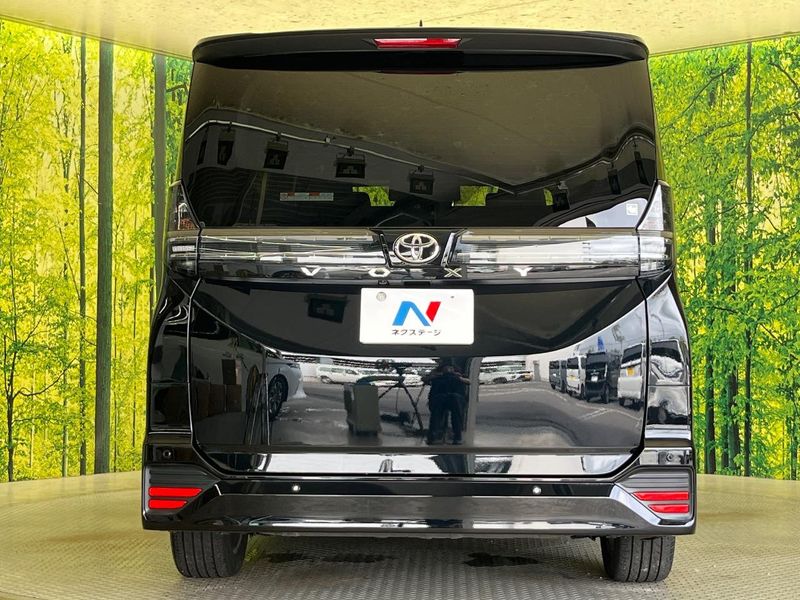 2024 Toyota Voxy 6BA-MZRA90W (UW-6aaa0a914cb62)[17]