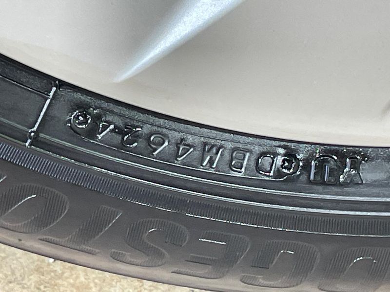 2016 Toyota Aqua DAA-NHP10 (UW-6aaa0a9b68390)[29]