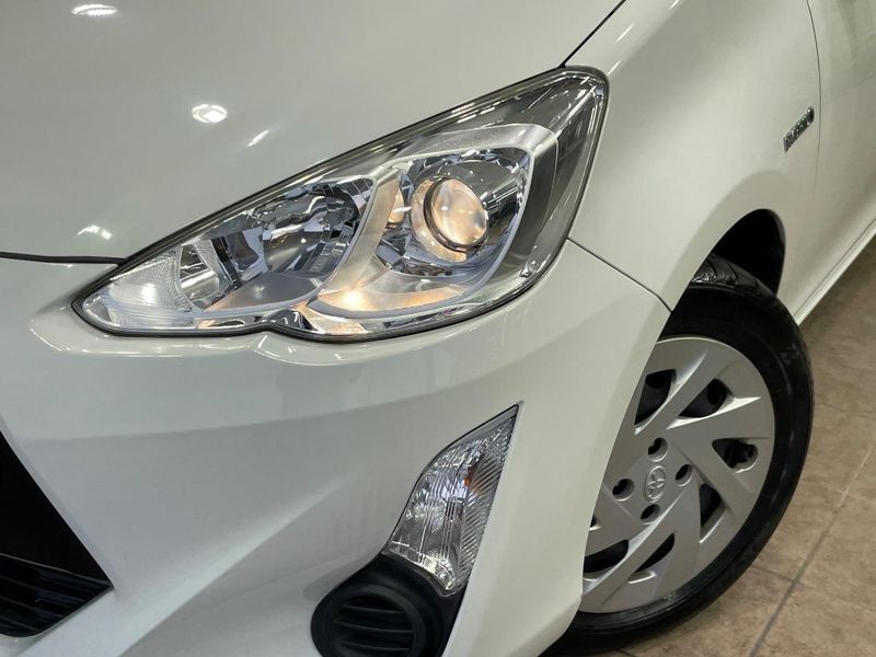 2016 Toyota Aqua DAA-NHP10 (UW-6aaa0a9b68390)[24]