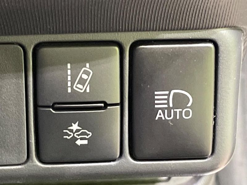 2016 Toyota Aqua DAA-NHP10 (UW-6aaa0a9b68390)[7]