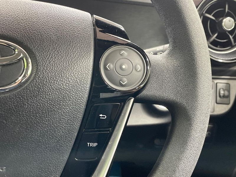 2019 Toyota Aqua DAA-NHP10 (UW-6aaa0a9ce8ff3)[29]