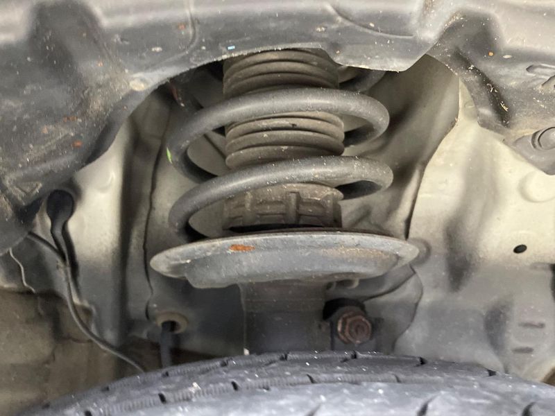 2018 Toyota Aqua DAA-NHP10H (UW-6aaa0aa8332cb)[26]