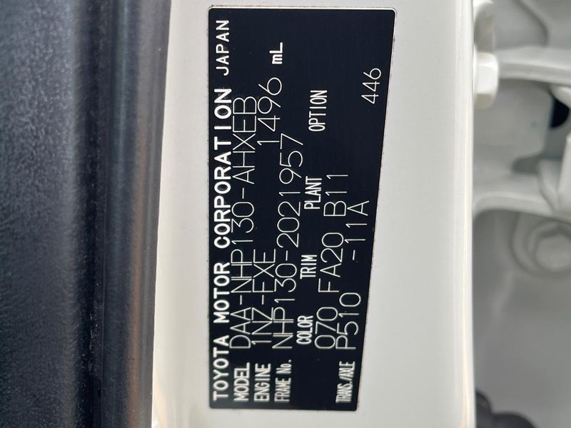 2017 Toyota Vitz DAA-NHP130 (UW-6aaa0aaae7366)[1]