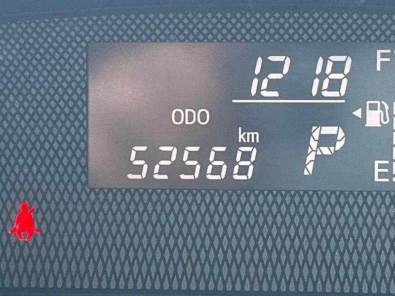 2016 Toyota Sienta DBA-NSP170G (UW-6aaa0ab311ac5)[2]