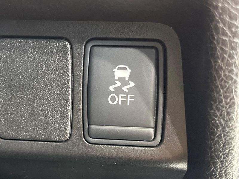 2014 Nissan X-Trail DBA-NT32 (UW-6aaa0abade68f)[23]