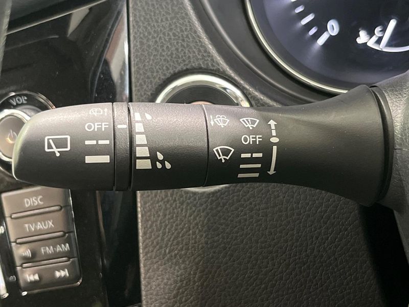 2014 Nissan X-Trail DBA-NT32 (UW-6aaa0abade68f)[18]