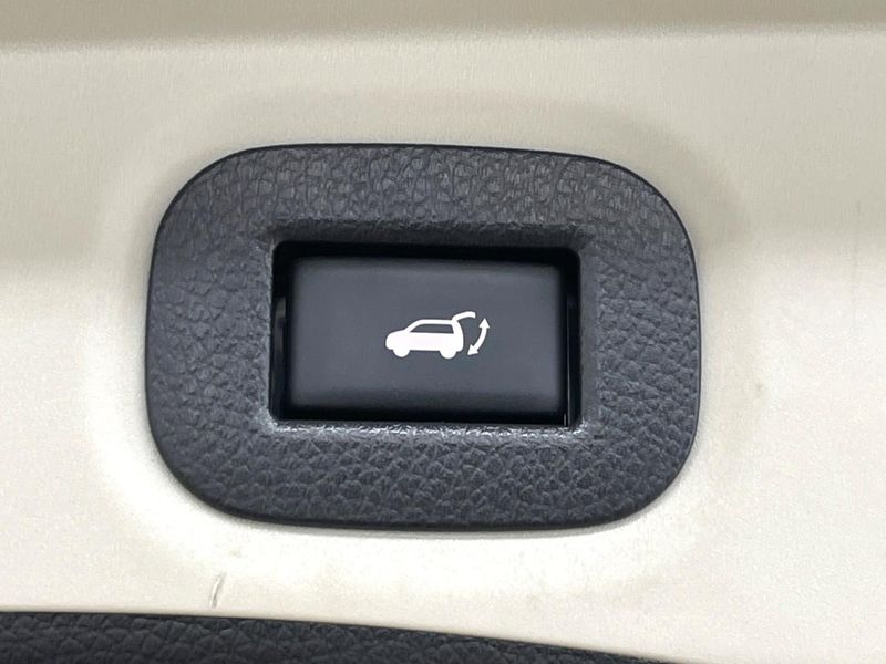 2018 Nissan X-Trail DBA-NT32 (UW-6aaa0abca7c46)[26]