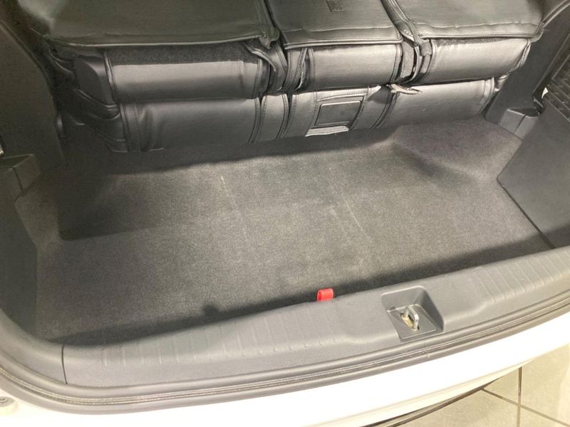 2016 Honda Odyssey DBA-RC1 (UW-6aaa0ac4e8c8a)[15]