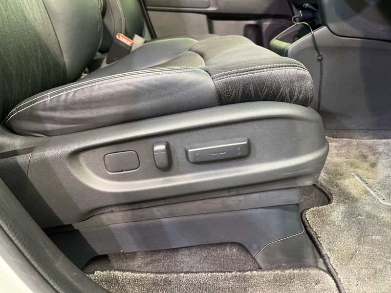 2017 Honda Odyssey Hybrid DAA-RC4 (UW-6aaa0ac7d9914)[27]