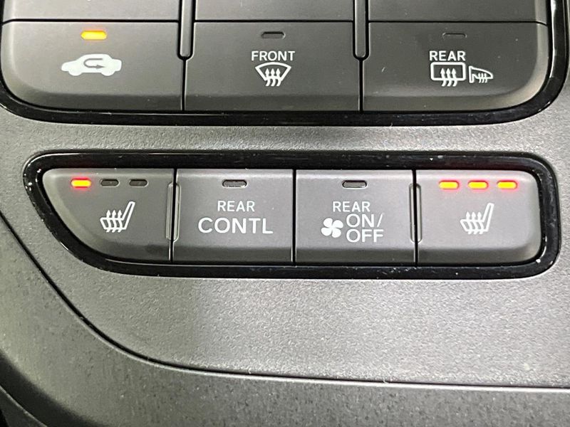 2023 Honda Step Wagon 6AA-RP8 (UW-6aaa0ad2c8103)[21]